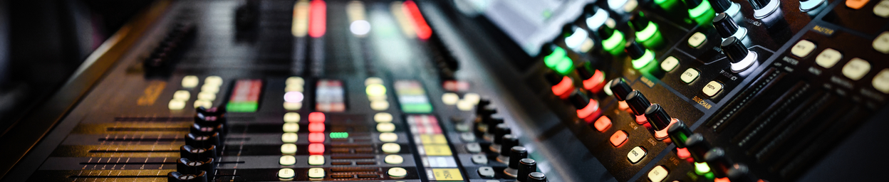 Touchscreen-Monitore für Rundfunk und Studio